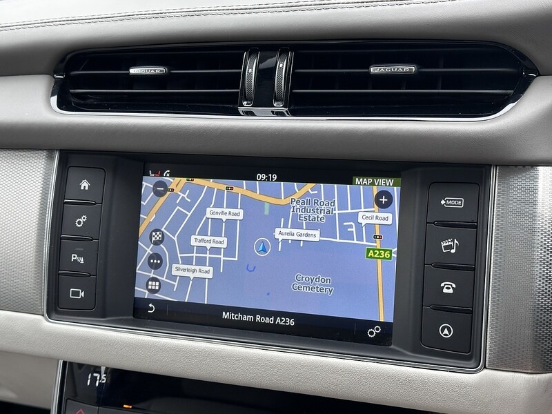 Used Jaguar XF 2016 for sale - 76250247: Photo 50