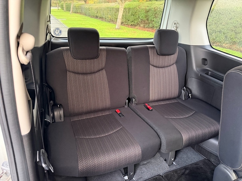 Used Nissan Serena for sale - 76919754: Photo 21