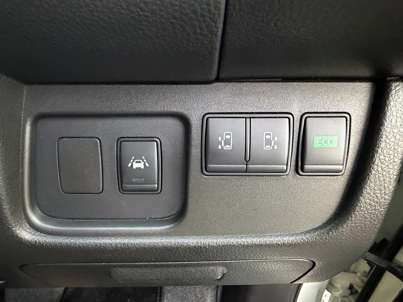 Used Nissan Serena for sale - 76919754: Photo 37