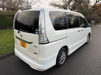 Used Nissan Serena 2014 for sale - 76919754: Photo