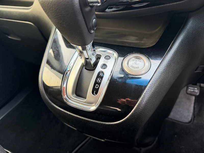 Used Nissan Serena for sale - 76919754: Photo 41