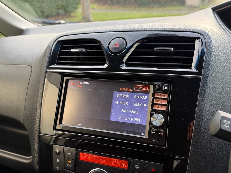 Used Nissan Serena for sale - 76919754: Photo 47