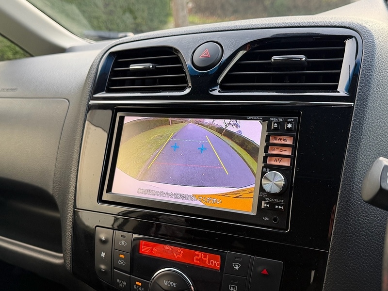 Used Nissan Serena for sale - 76919754: Photo 48