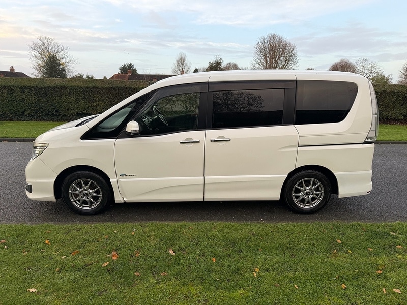 Used Nissan Serena for sale - 76919754: Photo 9