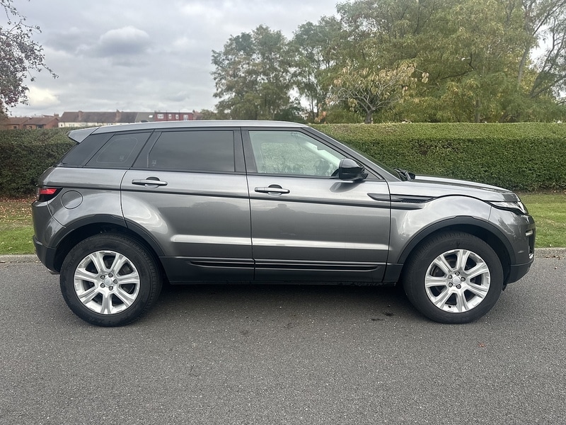 Used Land Rover Range Rover Evoque 2016 for sale - 76330477: Photo 2