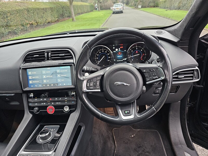 Used Jaguar F-Pace 2018 for sale - 77044533: Photo 16