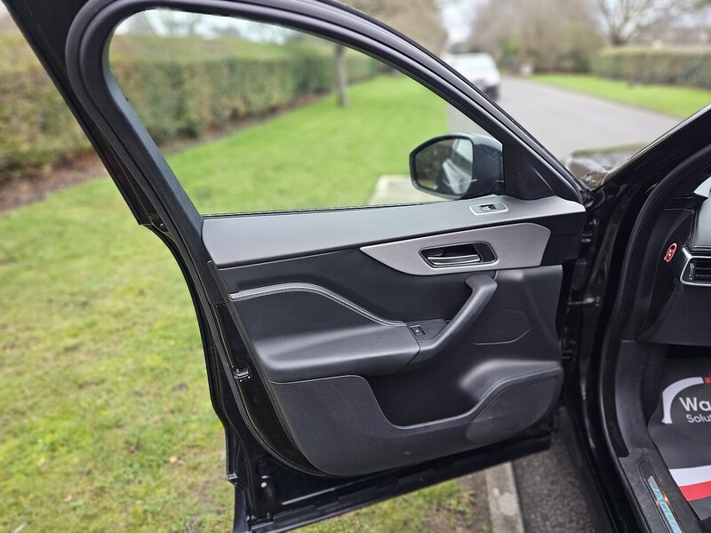 Used Jaguar F-Pace 2018 for sale - 77044533: Photo 47