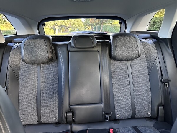 Used Peugeot 3008 2018 for sale - 76224052: Photo 37