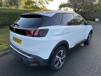 Used Peugeot 3008 2018 for sale - 76224052: Photo 3