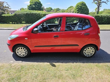 Used Hyundai i10 2011 for sale - 79104343: Photo