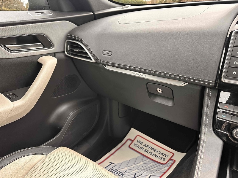 Used Jaguar F-Pace 2016 for sale - 76287997: Photo 34