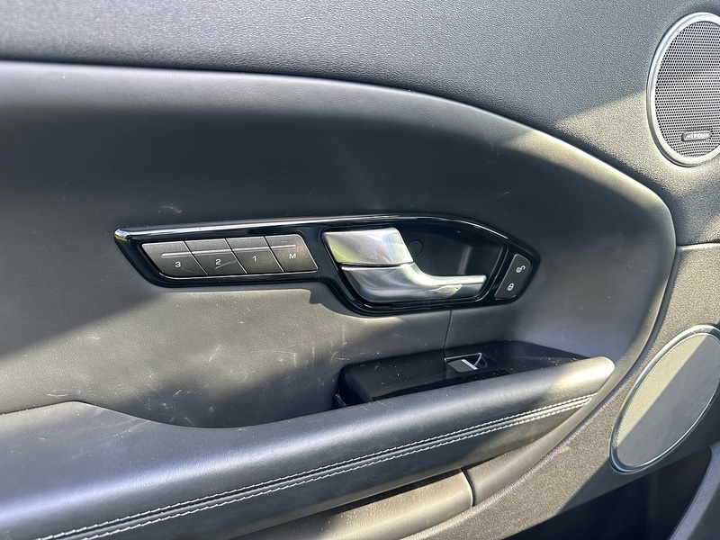 Used Land Rover Range Rover Evoque 2017 for sale - 77758543: Photo 31