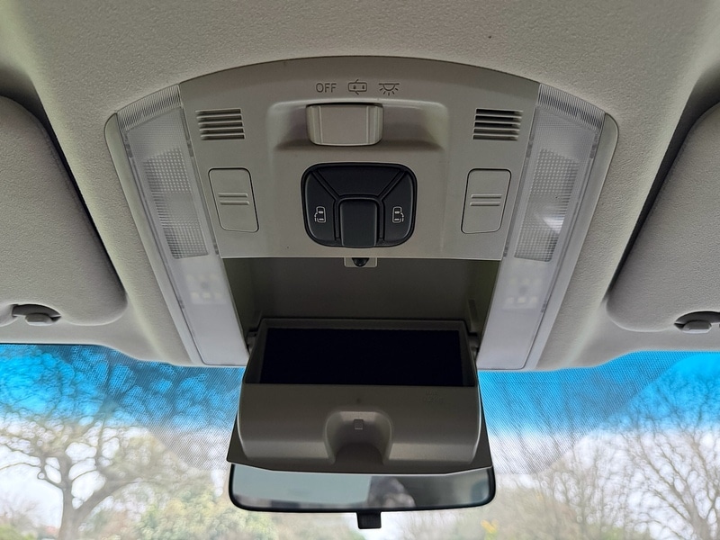 Used Toyota Vellfire for sale - 77068869: Photo 39