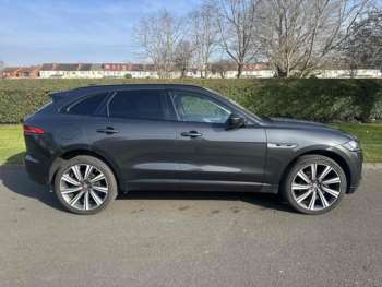 Used Jaguar F-Pace 2017 for sale - 74813136: Photo