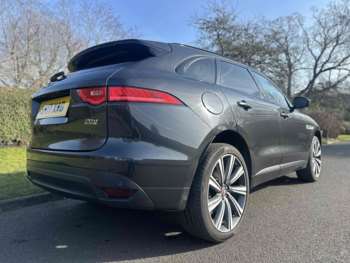 Used Jaguar F-Pace 2017 for sale - 74813136: Photo