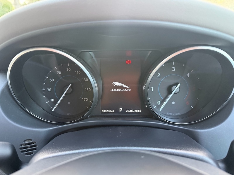 Used Jaguar XE 2016 for sale - 76798794: Photo 14