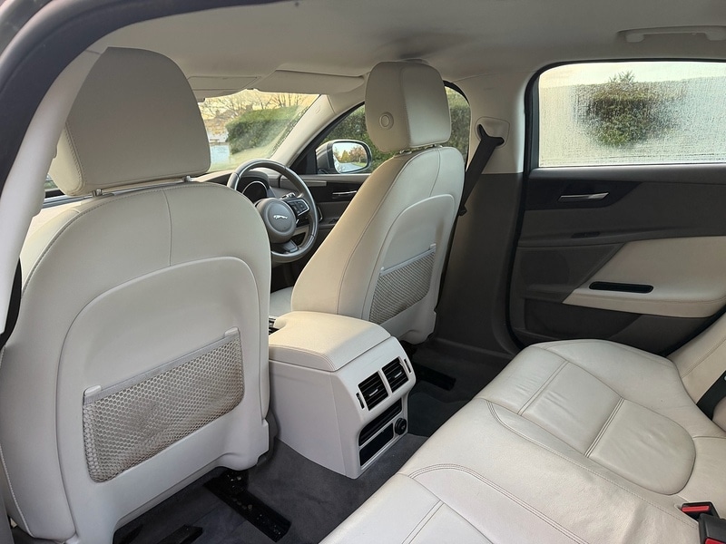 Used Jaguar XE 2016 for sale - 76798794: Photo 18