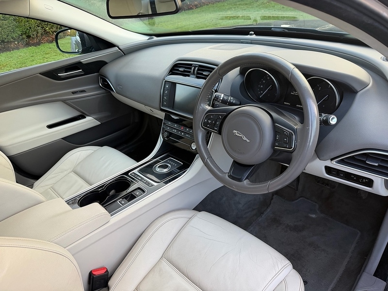 Used Jaguar XE 2016 for sale - 76798794: Photo 21