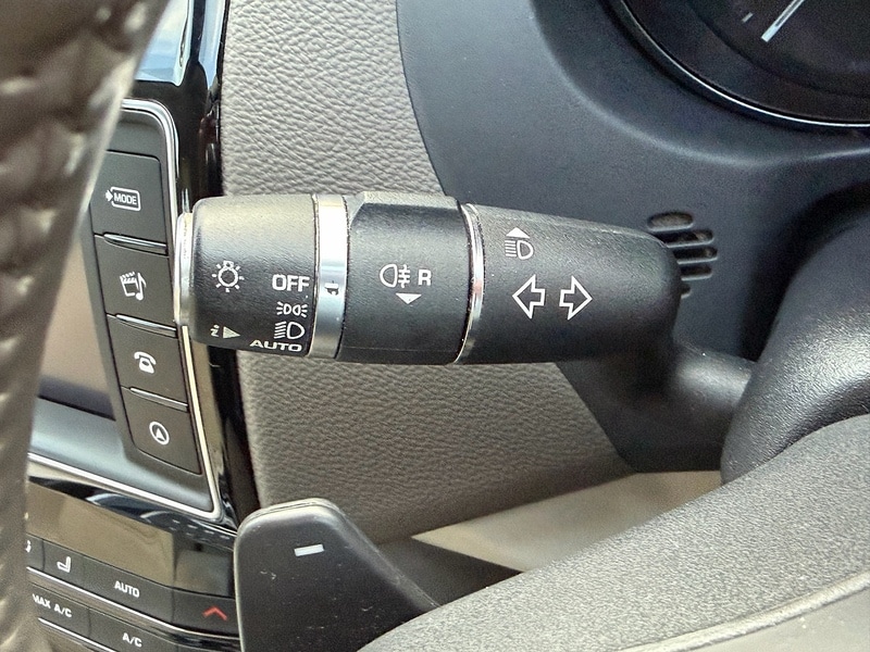 Used Jaguar XE 2016 for sale - 76798794: Photo 31