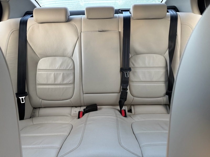 Used Jaguar XE 2016 for sale - 76798794: Photo 34