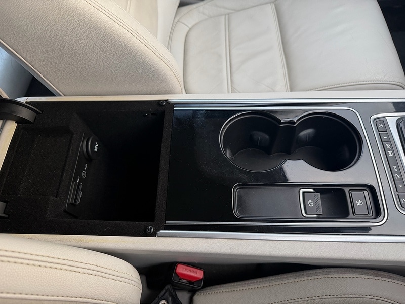 Used Jaguar XE 2016 for sale - 76798794: Photo 35