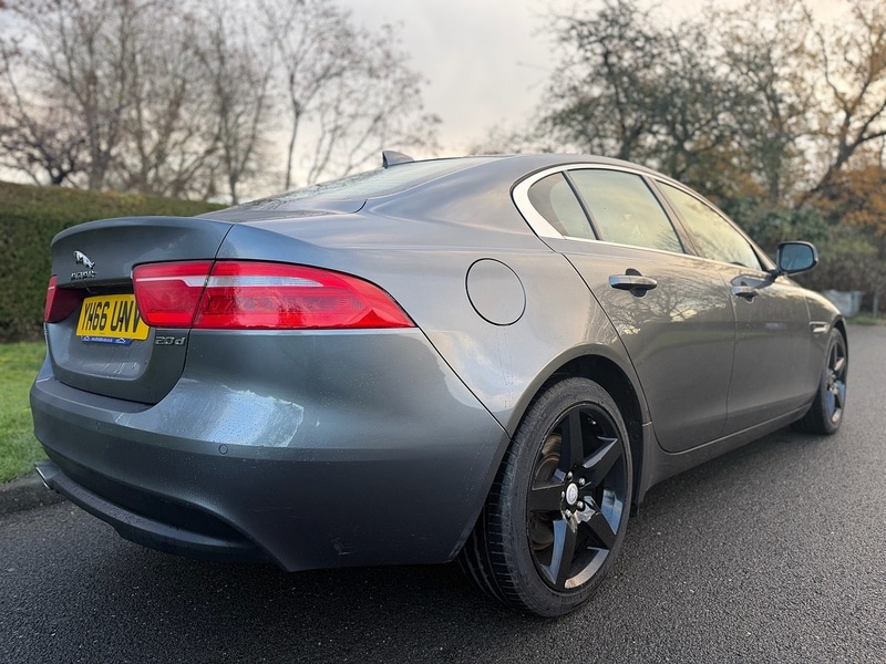 Used Jaguar XE 2016 for sale - 76798794: Photo 4