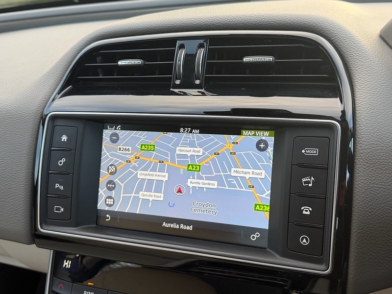 Used Jaguar XE 2016 for sale - 76798794: Photo 41