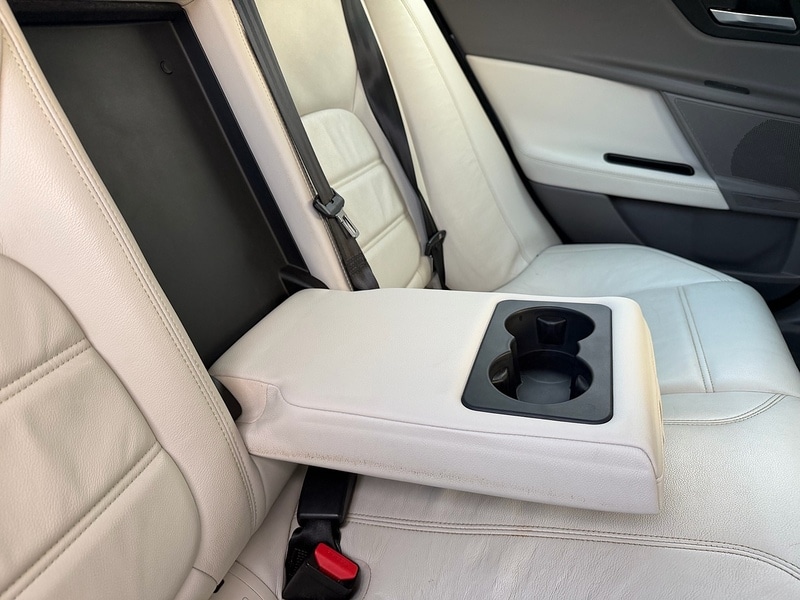 Used Jaguar XE 2016 for sale - 76798794: Photo 48