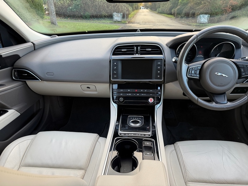 Used Jaguar XE 2016 for sale - 76798794: Photo 50