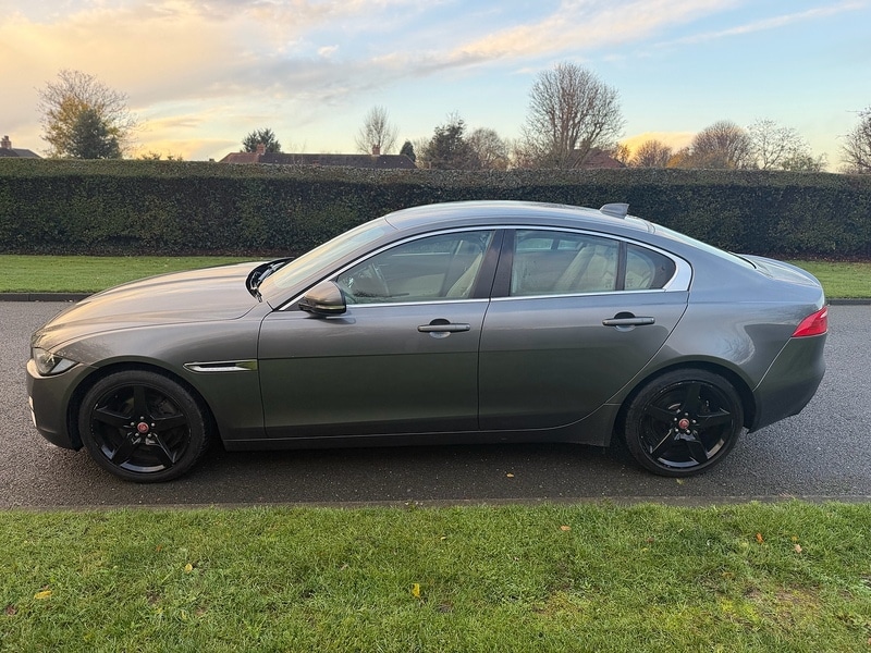 Used Jaguar XE 2016 for sale - 76798794: Photo 9