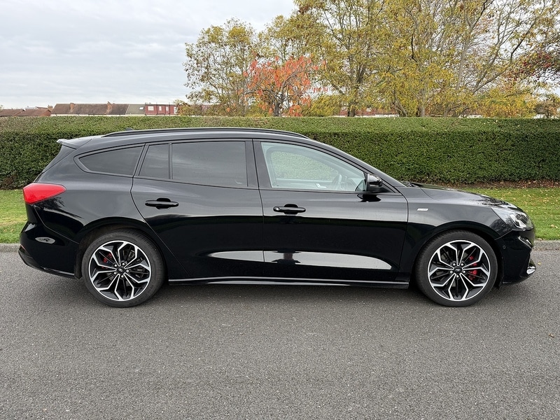 Used Ford Focus 2019 for sale - 76496989: Photo 2