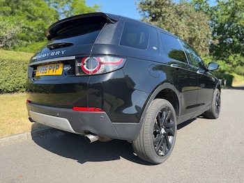 Used Land Rover Discovery Sport 2017 for sale - 79366771: Photo
