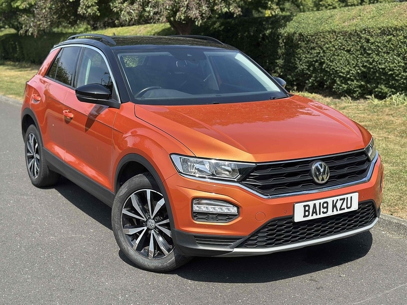 Used Volkswagen T-Roc 2019 for sale - 76357057: Photo 1