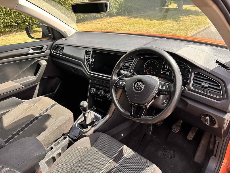 Used Volkswagen T-Roc 2019 for sale - 76357057: Photo 21