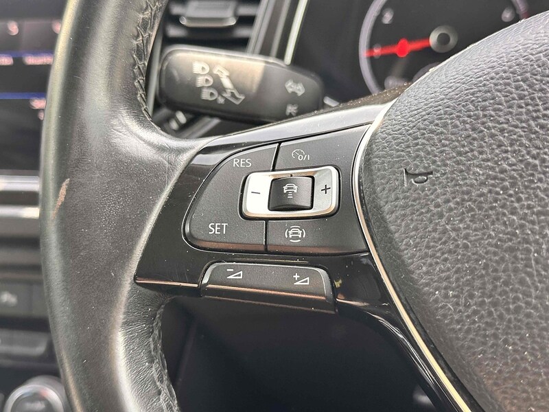 Used Volkswagen T-Roc 2019 for sale - 76357057: Photo 30