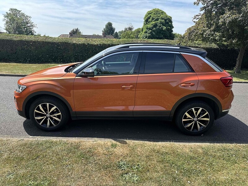 Used Volkswagen T-Roc 2019 for sale - 76357057: Photo 9