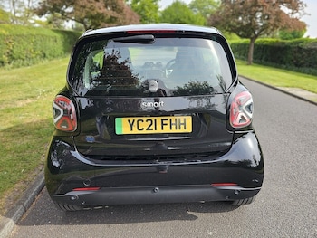 Used smart fortwo 2021 for sale - 78451213: Photo