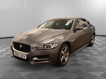 Used Jaguar XE 2017 for sale - 75604697: Photo