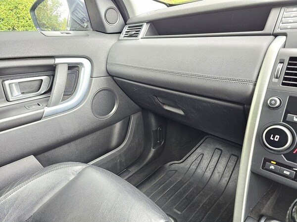 Used Land Rover Discovery Sport 2015 for sale - 76193915: Photo 28
