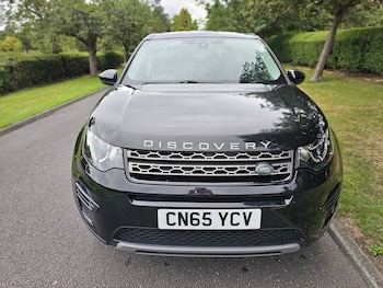 Used Land Rover Discovery Sport 2015 for sale - 76193915: Photo 2
