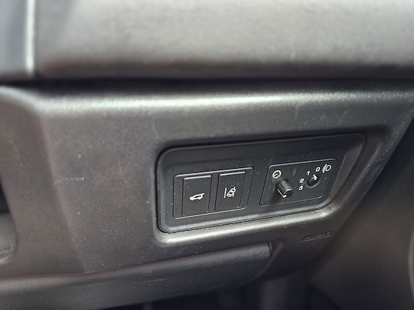 Used Land Rover Discovery Sport 2015 for sale - 76193915: Photo 33