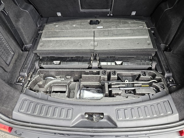 Used Land Rover Discovery Sport 2015 for sale - 76193915: Photo 52
