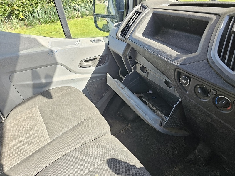 Vehicle 28