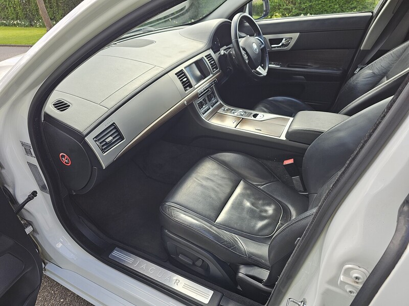 Used Jaguar XF 2013 for sale - 78140843: Photo 32