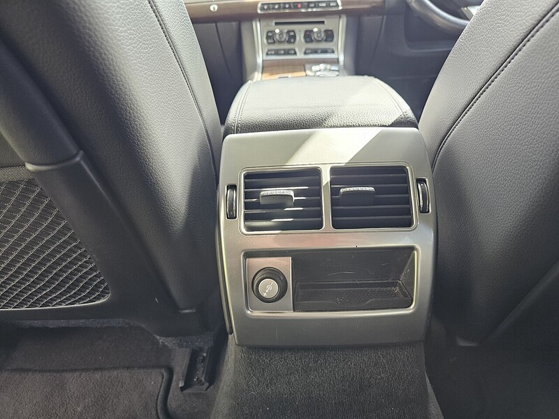 Used Jaguar XF 2013 for sale - 78140843: Photo 38
