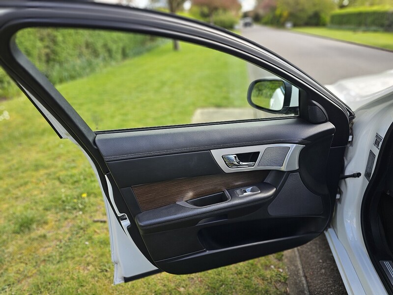 Used Jaguar XF 2013 for sale - 78140843: Photo 52