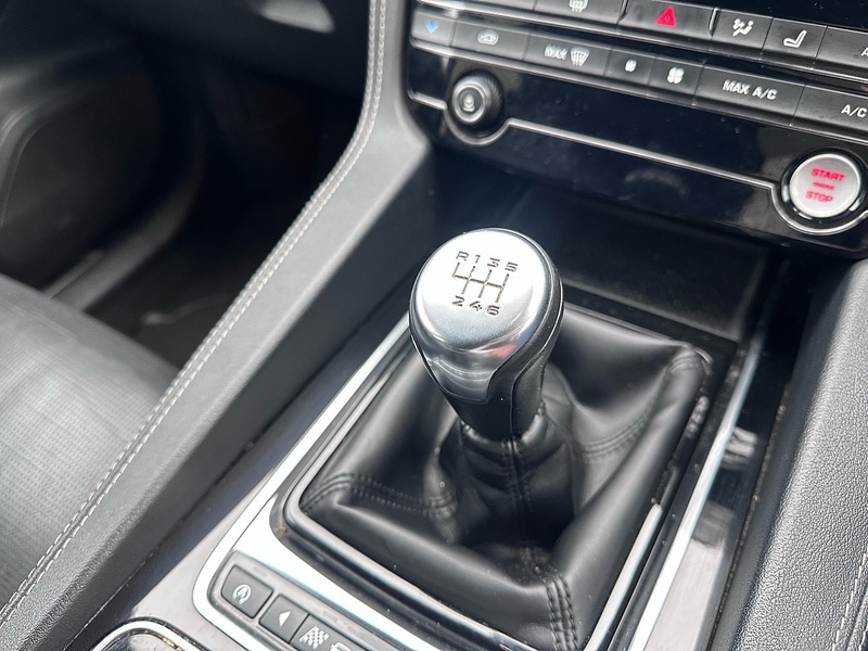 Used Jaguar F-Pace 2016 for sale - 77790201: Photo 34