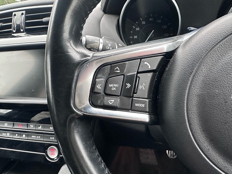 Used Jaguar F-Pace 2016 for sale - 77790201: Photo 36