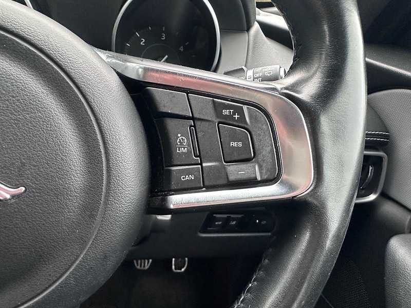 Used Jaguar F-Pace 2016 for sale - 77790201: Photo 37