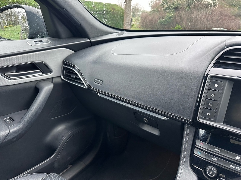 Used Jaguar F-Pace 2016 for sale - 77790201: Photo 40